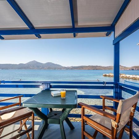 Blue Traditional Boathouse In Klima Klima  Ngoại thất bức ảnh