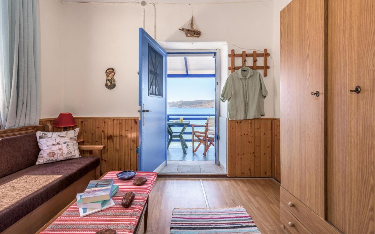 Blue Traditional Boathouse In Klima Klima  Ngoại thất bức ảnh