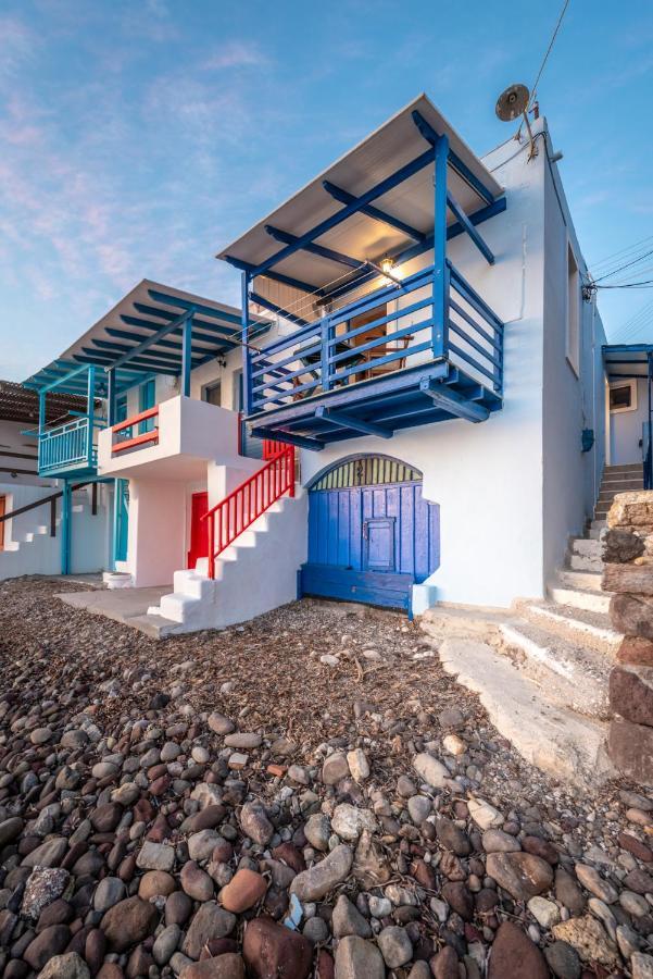 Blue Traditional Boathouse In Klima Klima  Ngoại thất bức ảnh